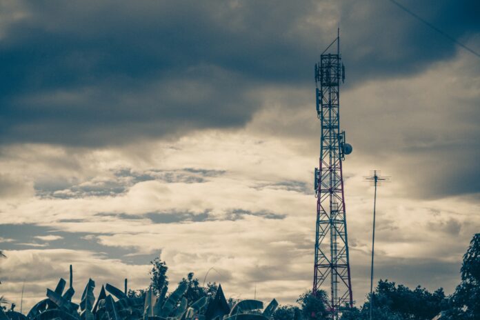 wireless carriers tower