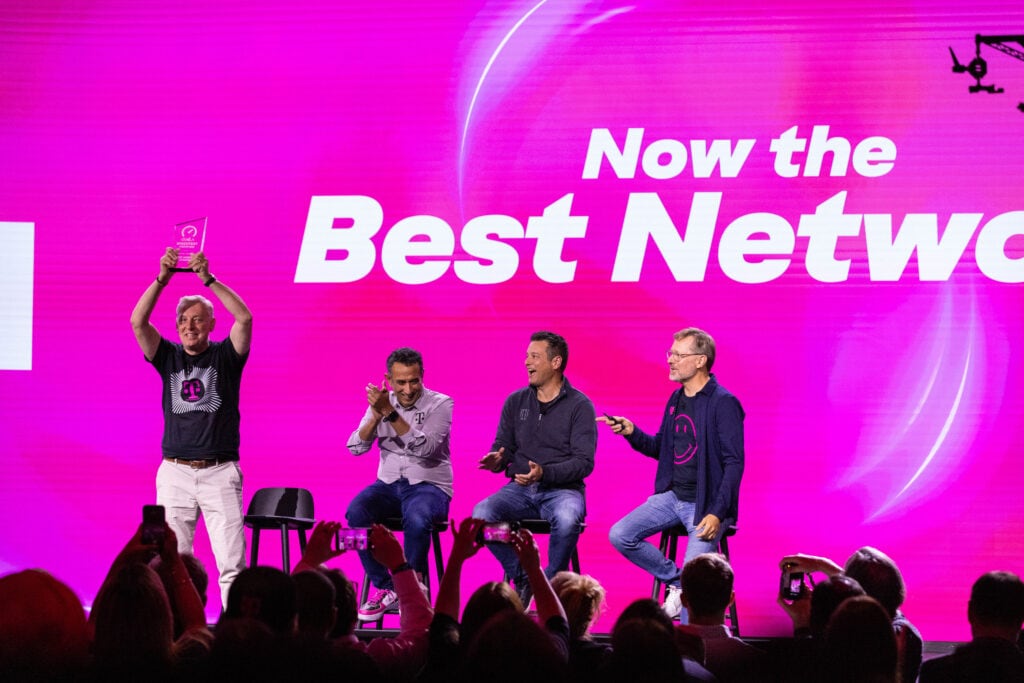 T-Mo tops mobile, AT&T wins on fiber in Ookla network testing 6 T-Mobile US best network Ookla