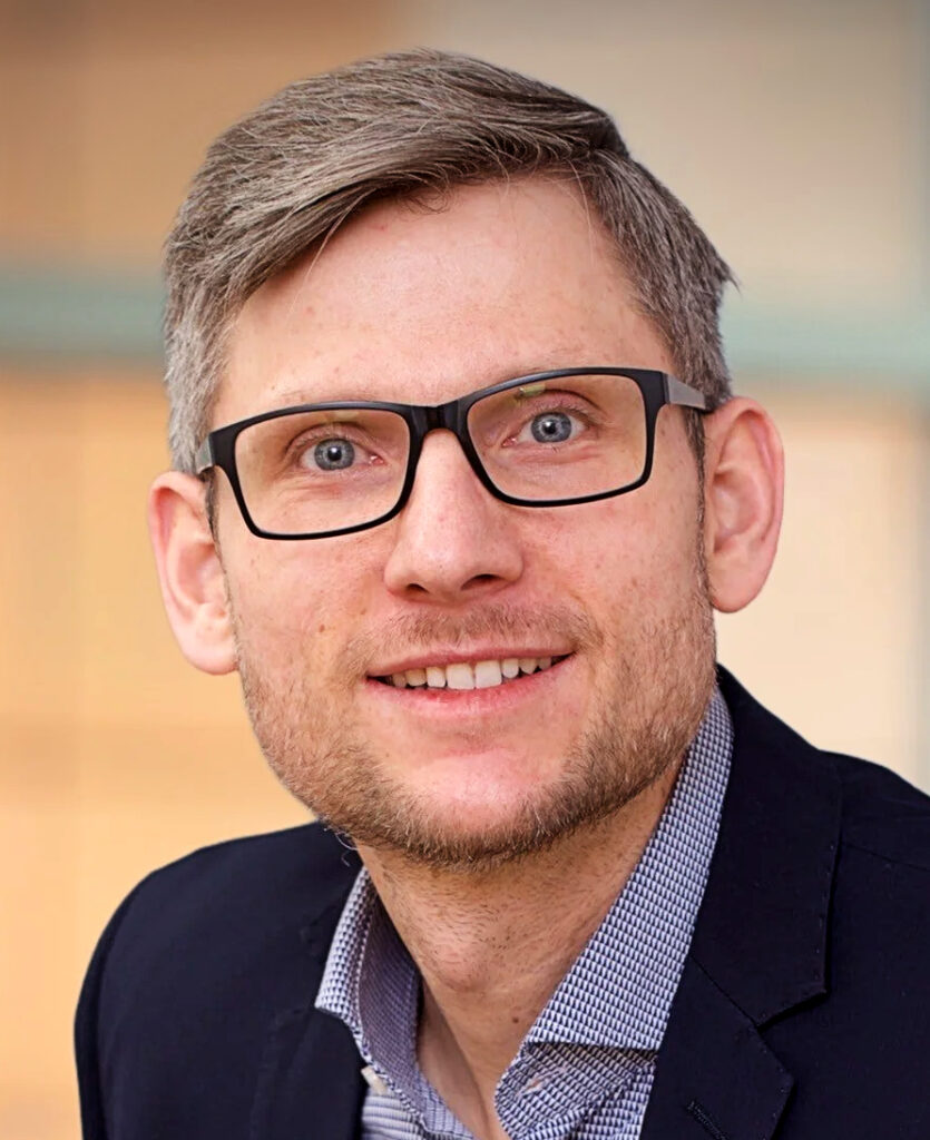 Simplicity, service, scale – Vodafone IoT preps for global ‘hyperscale’ 6 DennisNikleVodafoneIoT