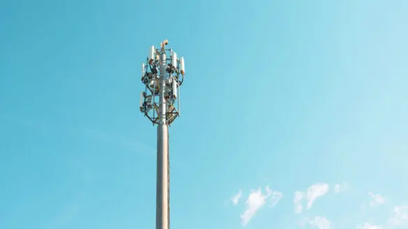 Defense Connectivity and Defense 5G