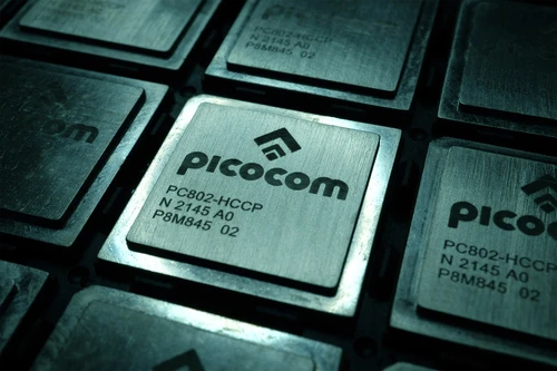 picocom small cell SoC